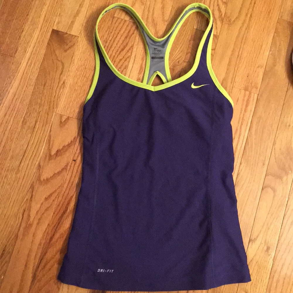 Nike tank